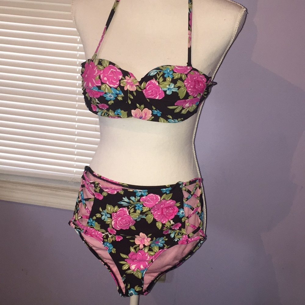High Wasted Bikini Set💕